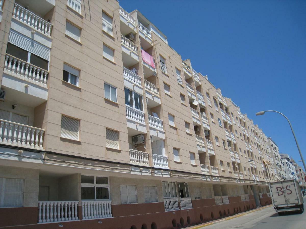 Apartamento Pascual Torrevieja Bagian luar foto